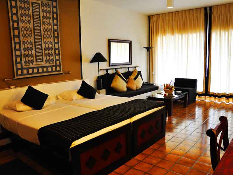 Chaaya Citadel Hotel Kandy Bed Room2
